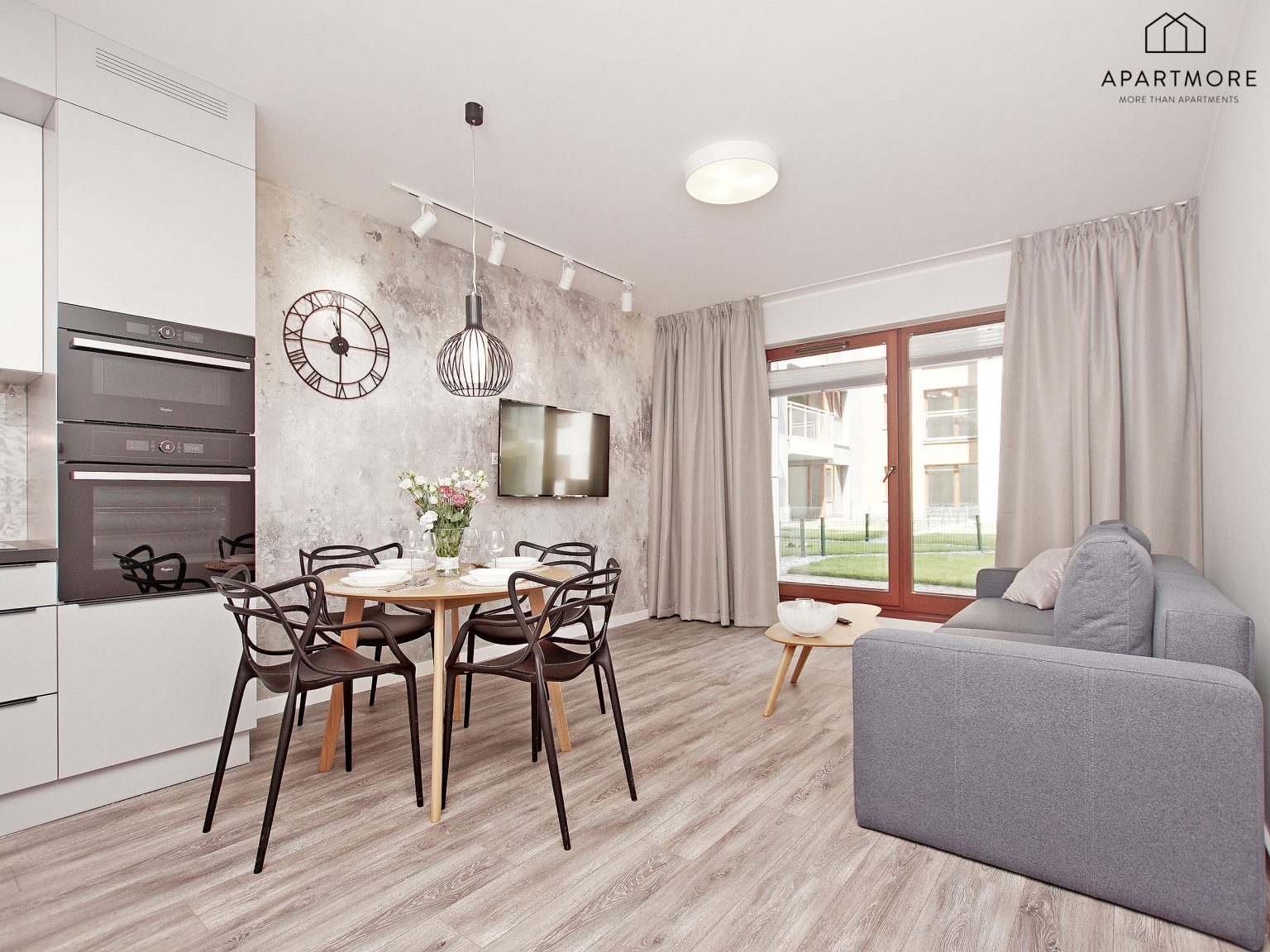 Wohnzimmer in einer Ferienwohnung für vier Personen im Zentrum von Danzig