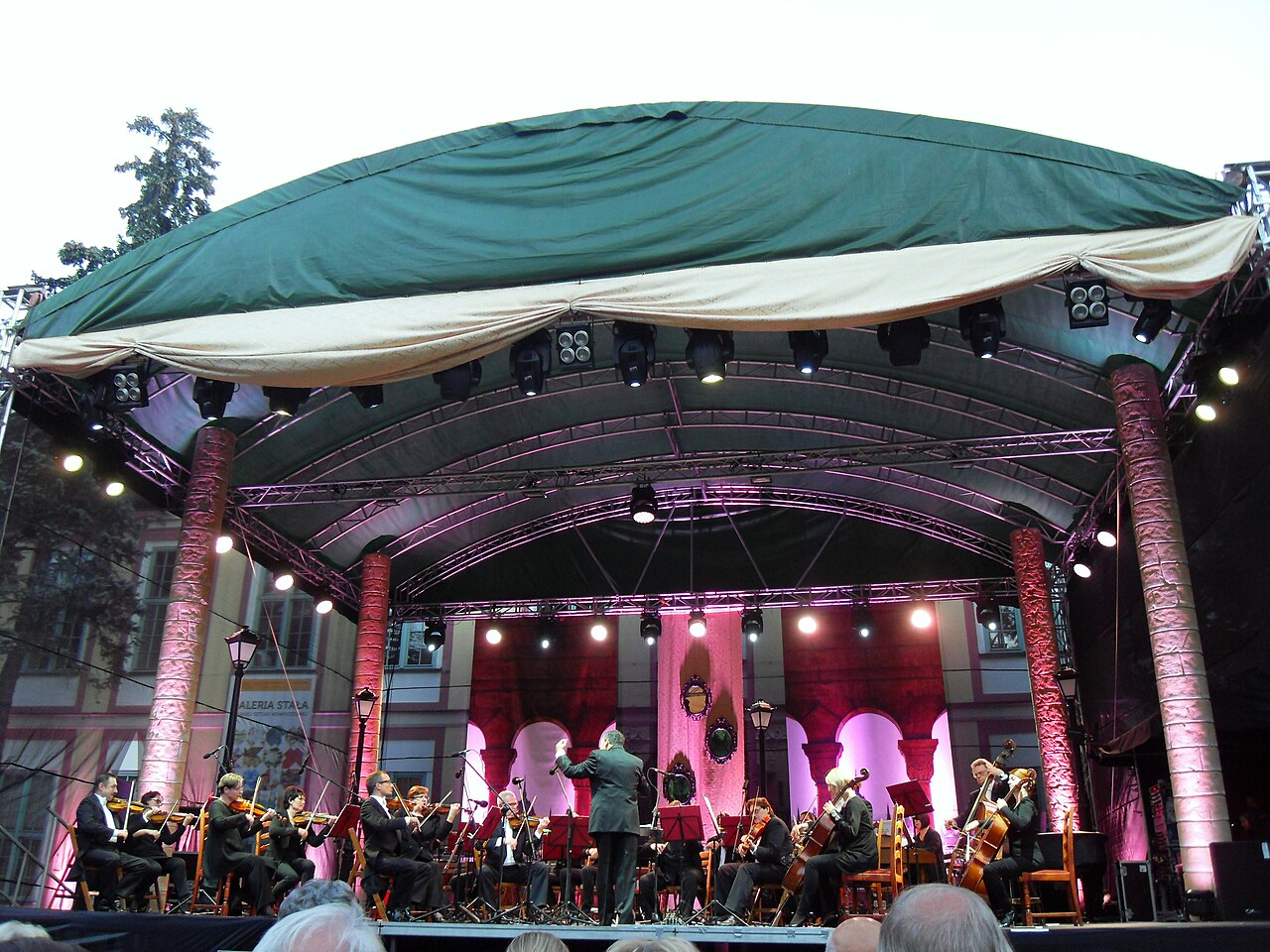 Koncert festiwalu Mozartiana w Parku Oliwskim w Gdańsku
